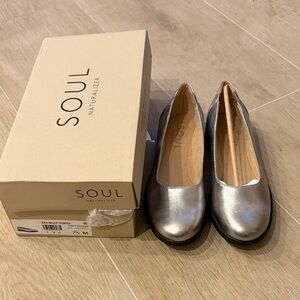 SOUL Naturalizer Women's Metallic Flats